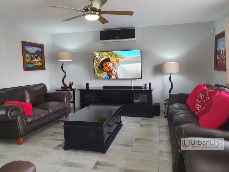 3 Bedroom Property for Sale in Safari Gardens North West